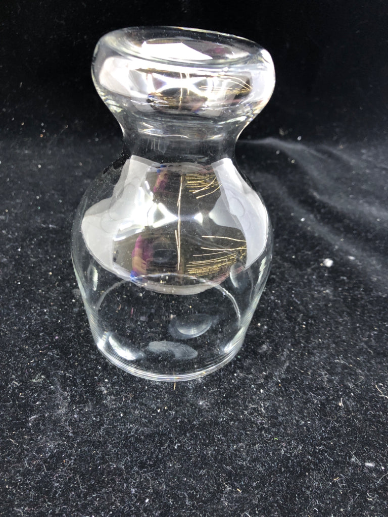 8 BUBBLE BOTTOM GLASSES CLEAR W/ ETCHED CIRCLES.