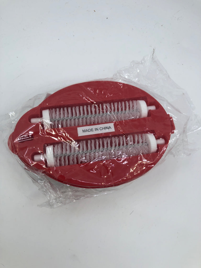 NIP FULLER BRUSH ROLO SWEEP.