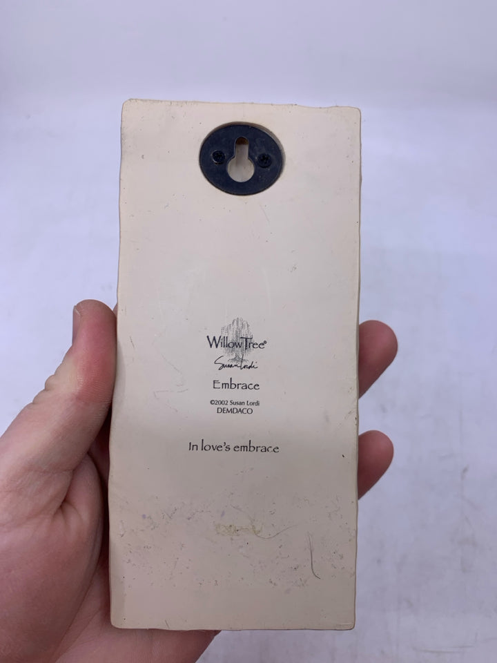 RECTANGLE EMBRACE COUPLE HUGGING WALL PLAQUE.