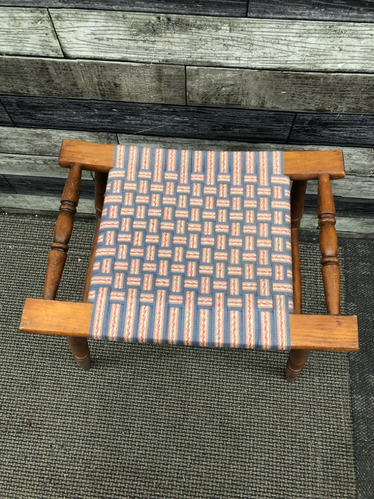 PRIMITIVE STOOL W/WOVEN SEAT.