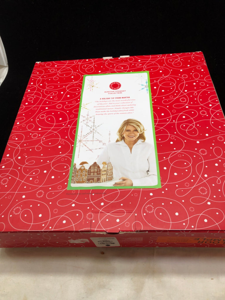 SQUARE RED TREE PLATTER - MARTHA STEWART IN BOX.