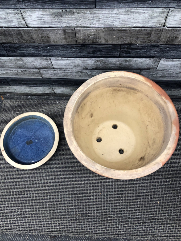 LARGE HEAVY NAVY POTTERY POT.
