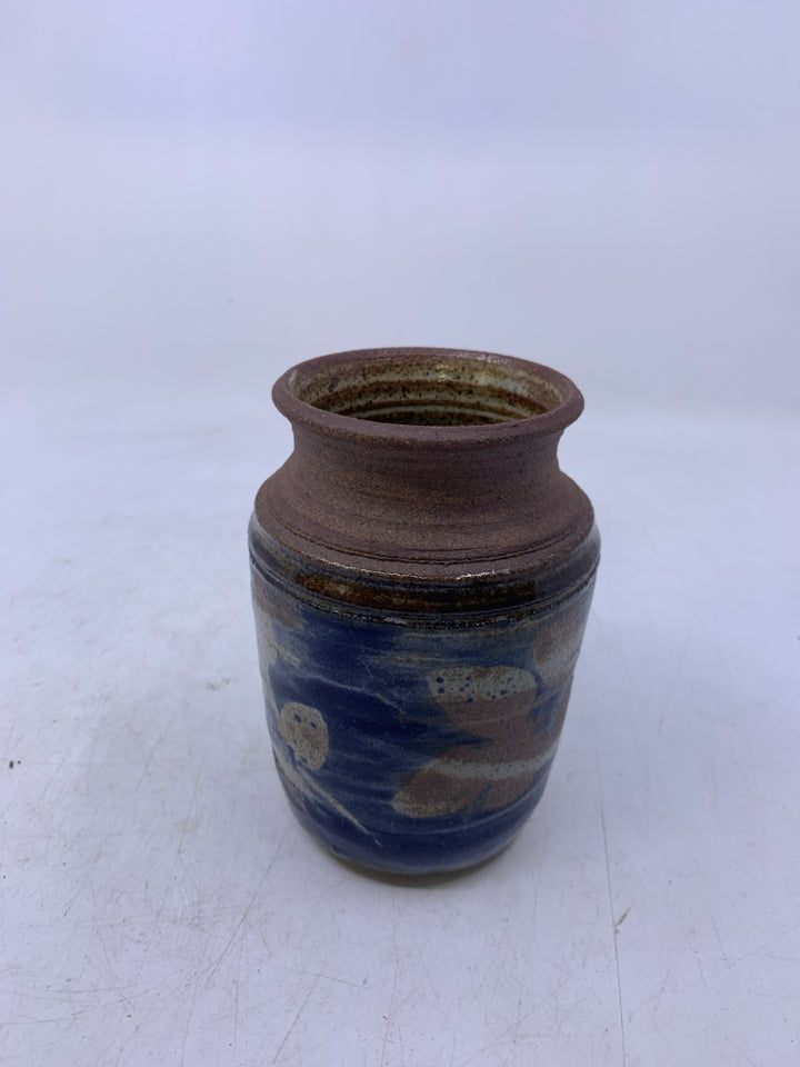 DARK BROWN POTTERY VASE- KH.