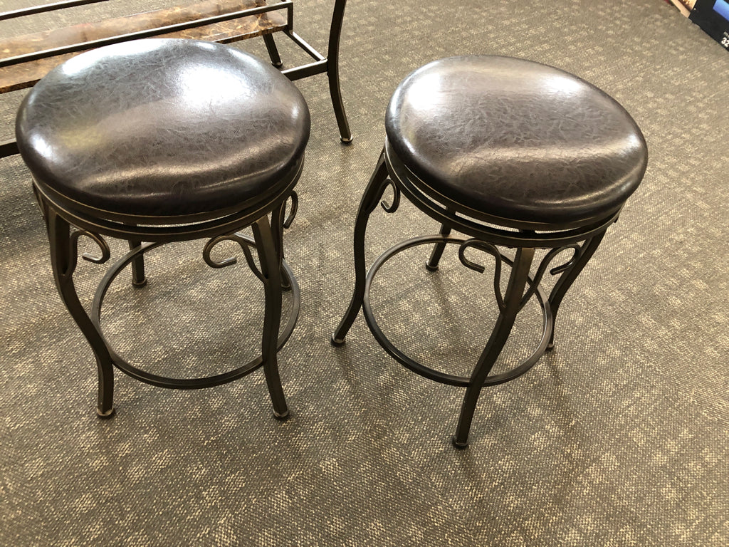 3PC FAUX GRANITE TOP BAR/ISLAND W STORAGE AND 2 STOOLS.