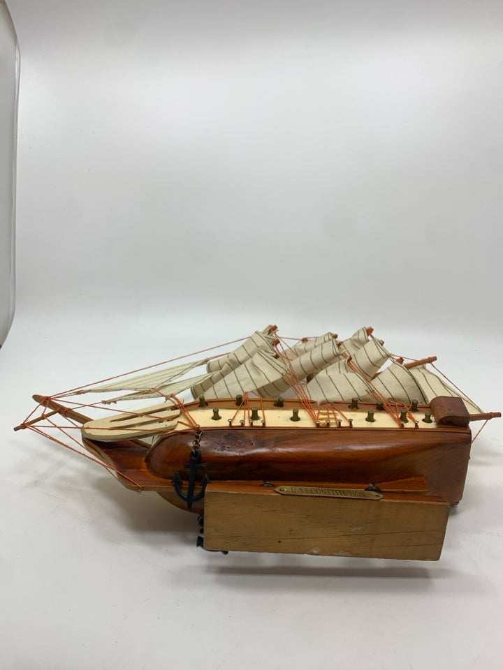 USS CONSTITUTION MODEL WOOD SHIP W/FABRIC SAILS.