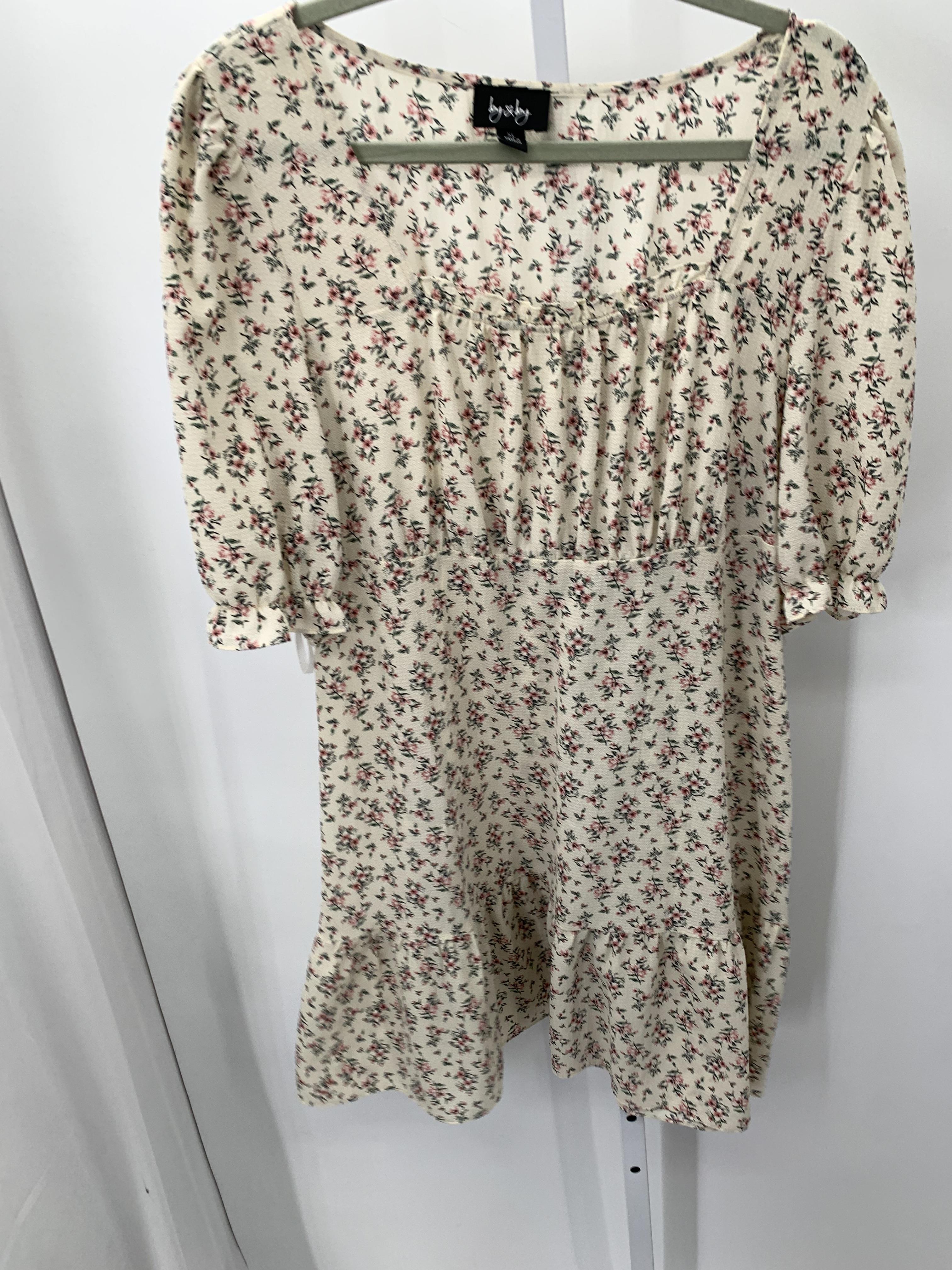 By & By Size Extra Large Juniors Short Sleeve Dress