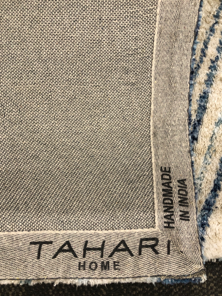 BLUE AND CREAM TAHARI RUG RUNNER.