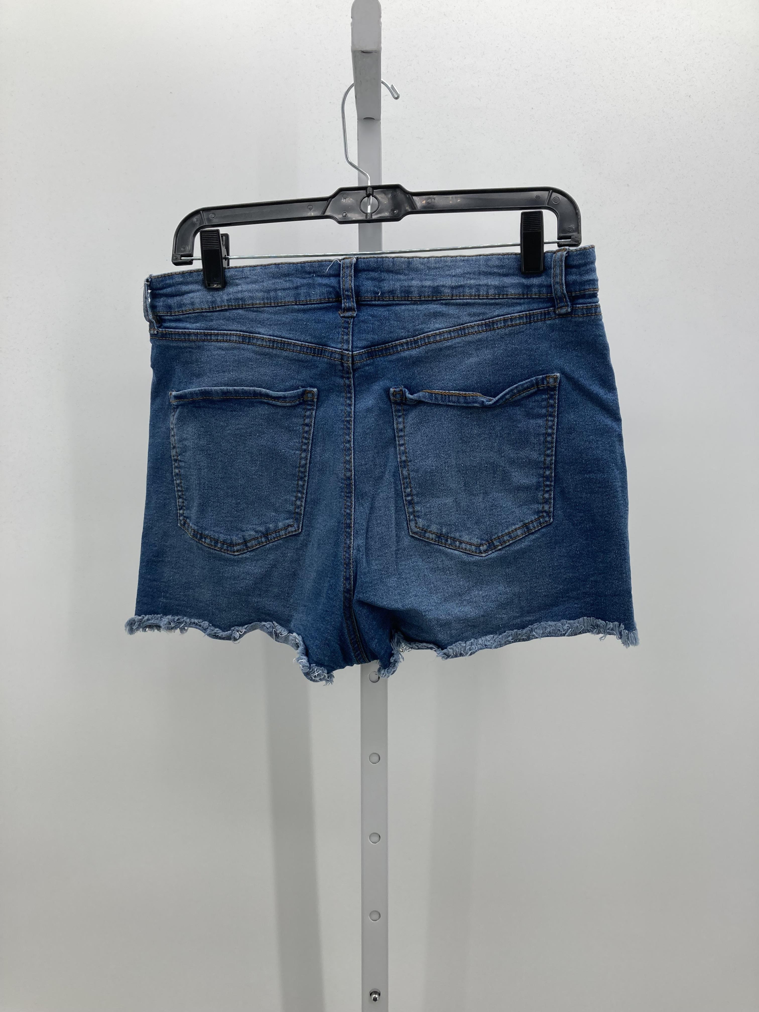 Refuge Size 11 Juniors Shorts