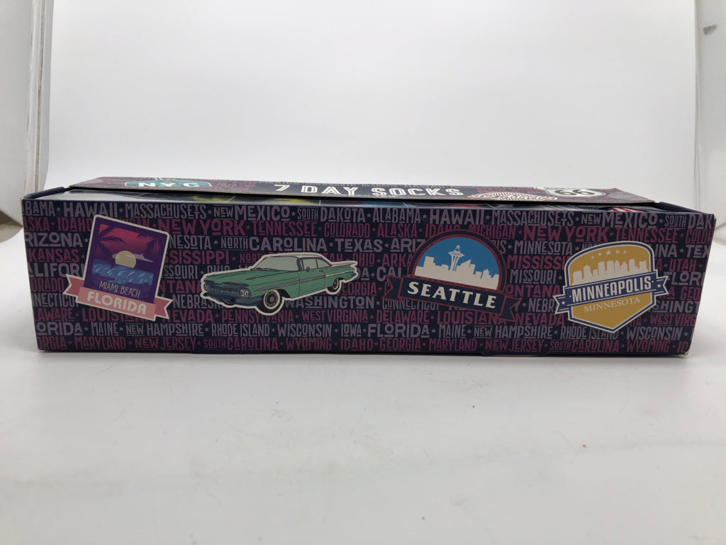 NIP 7 ROAD TRIP SOCKS.