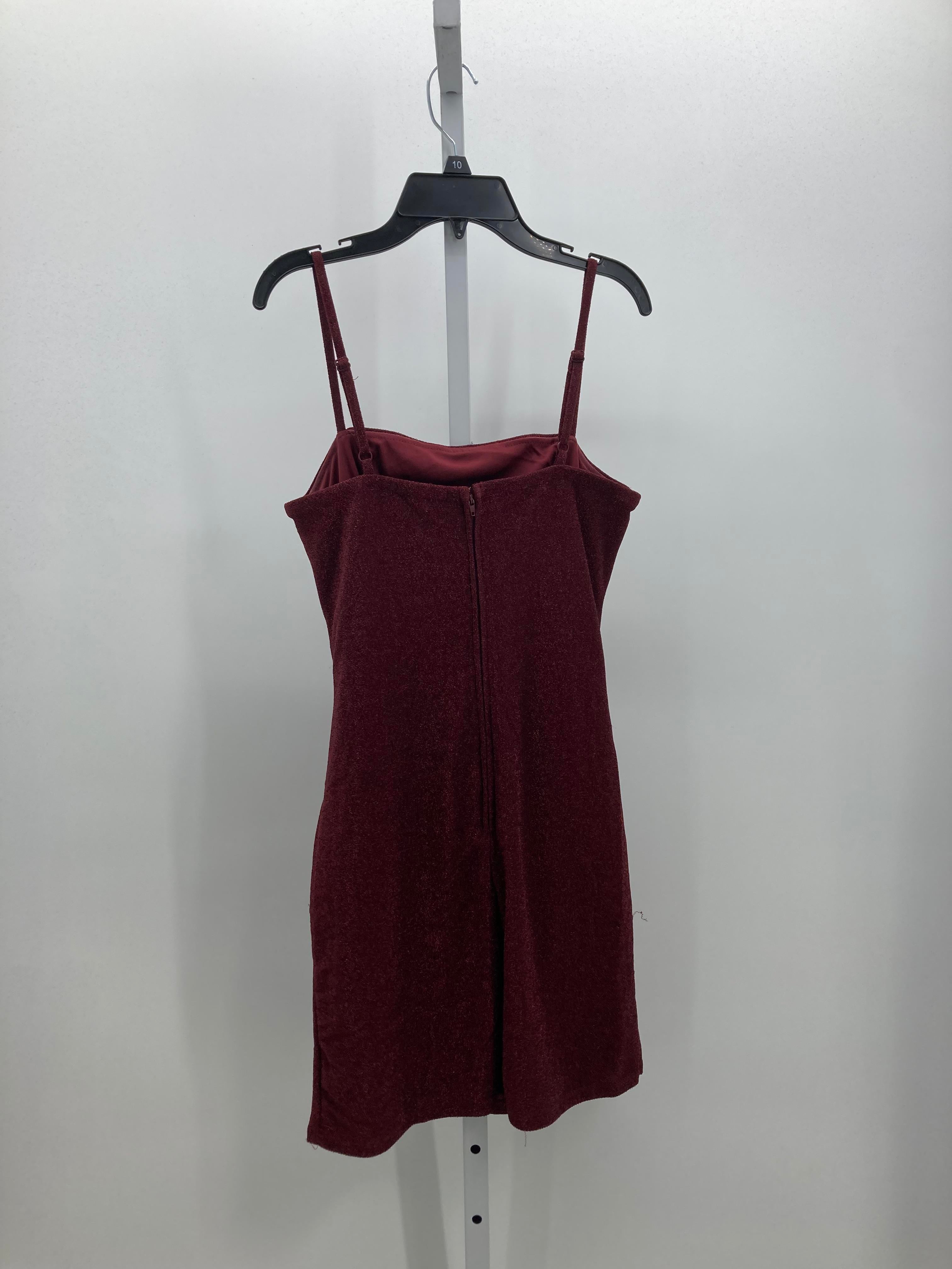 Trixxi Size Medium Juniors Sleeveless Dress