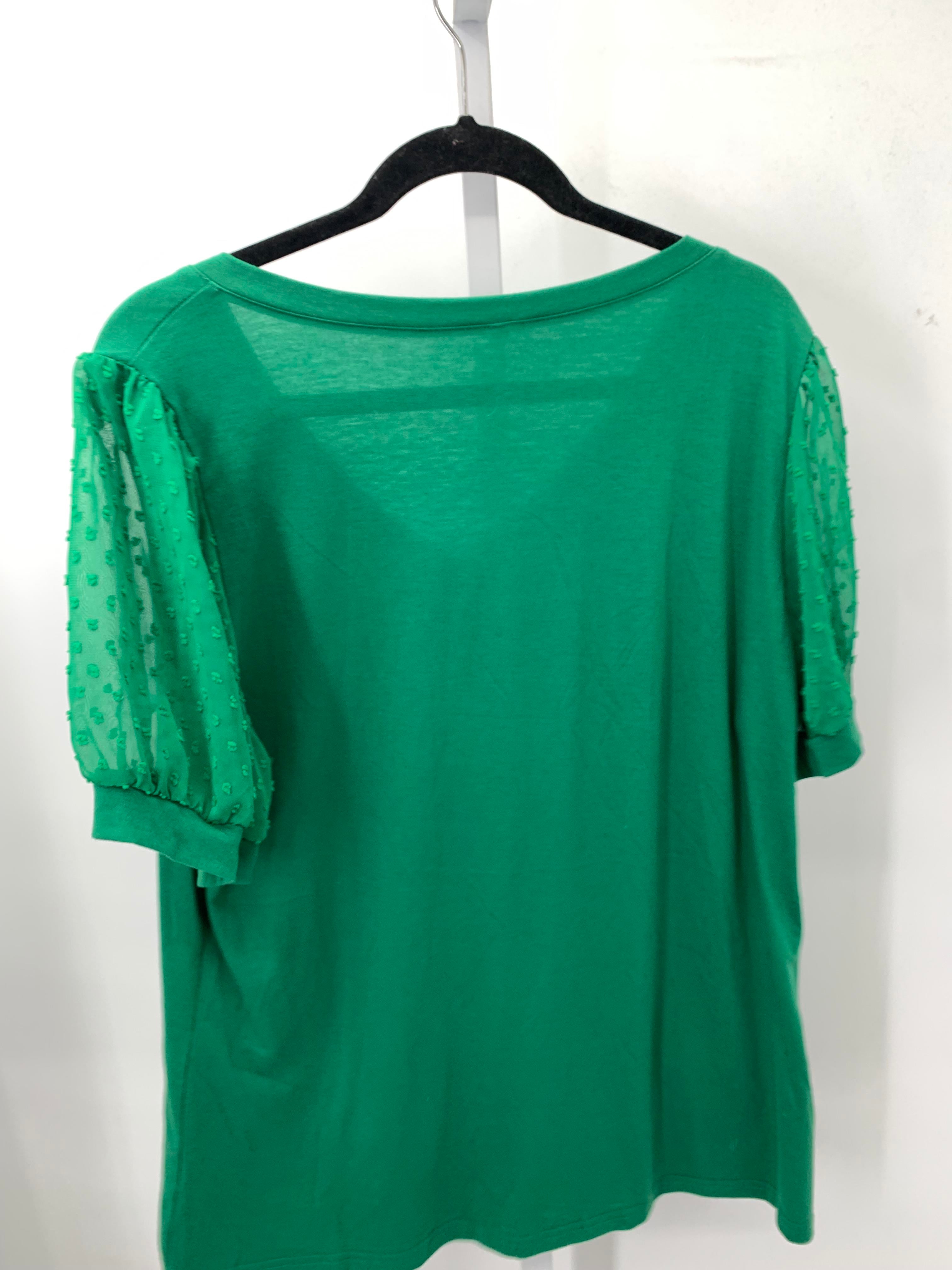 Size Extra Large Misses Short Sleeve Shirt