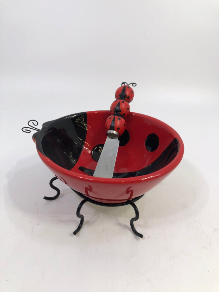 3PC LADYBUG DIP DISH W/LEG STAND & KNIFE SPREADER JILL SEALE.