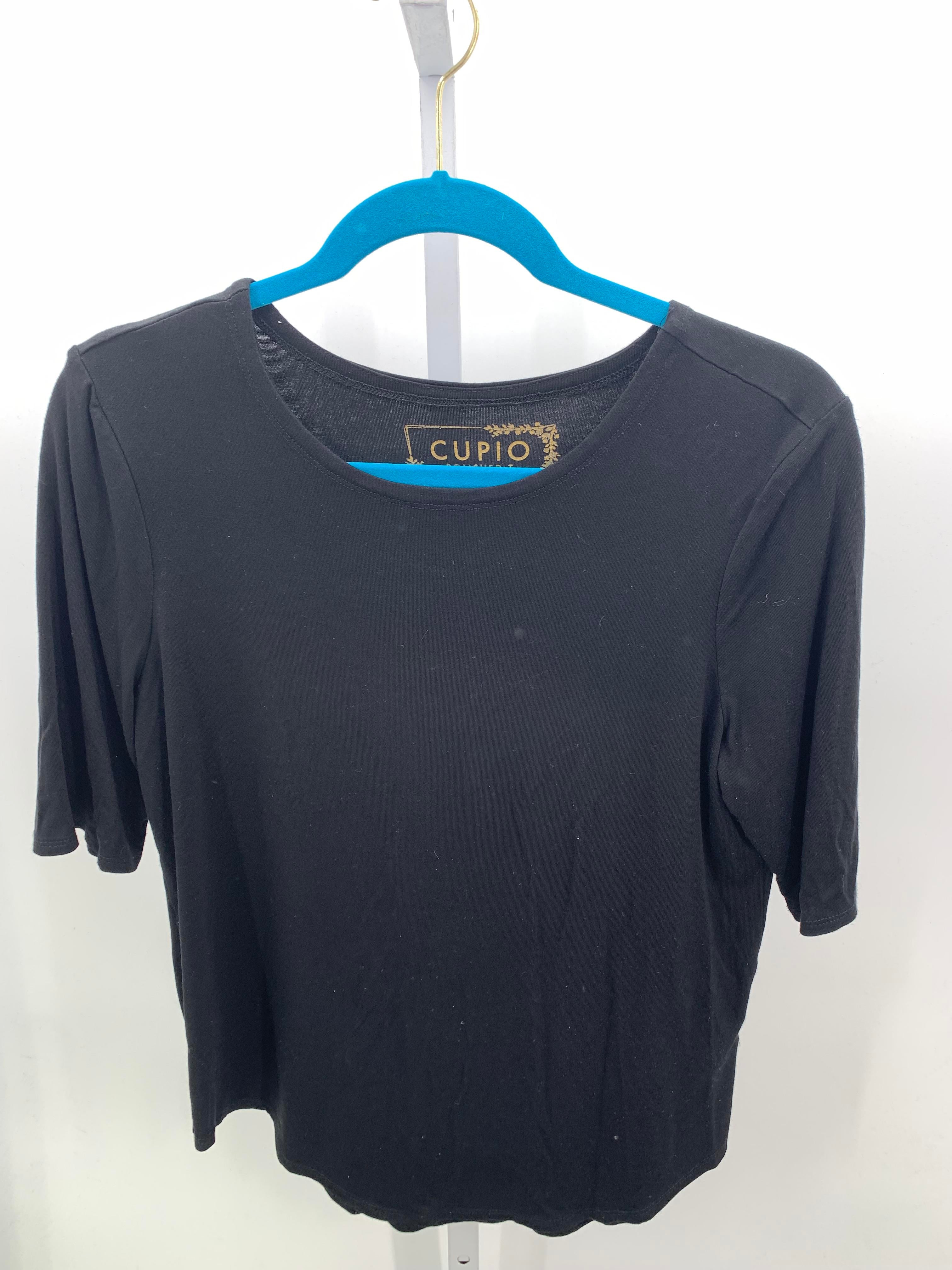 Cupio Size Medium Misses Short Sleeve Shirt
