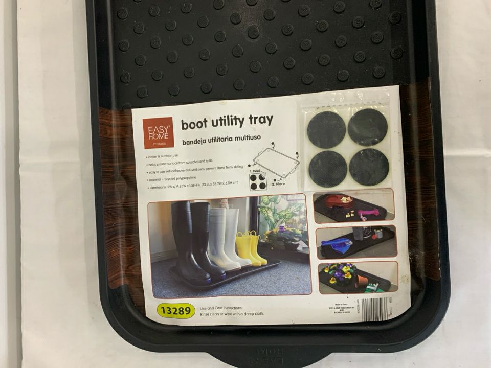 NIP BOOT TRAY.