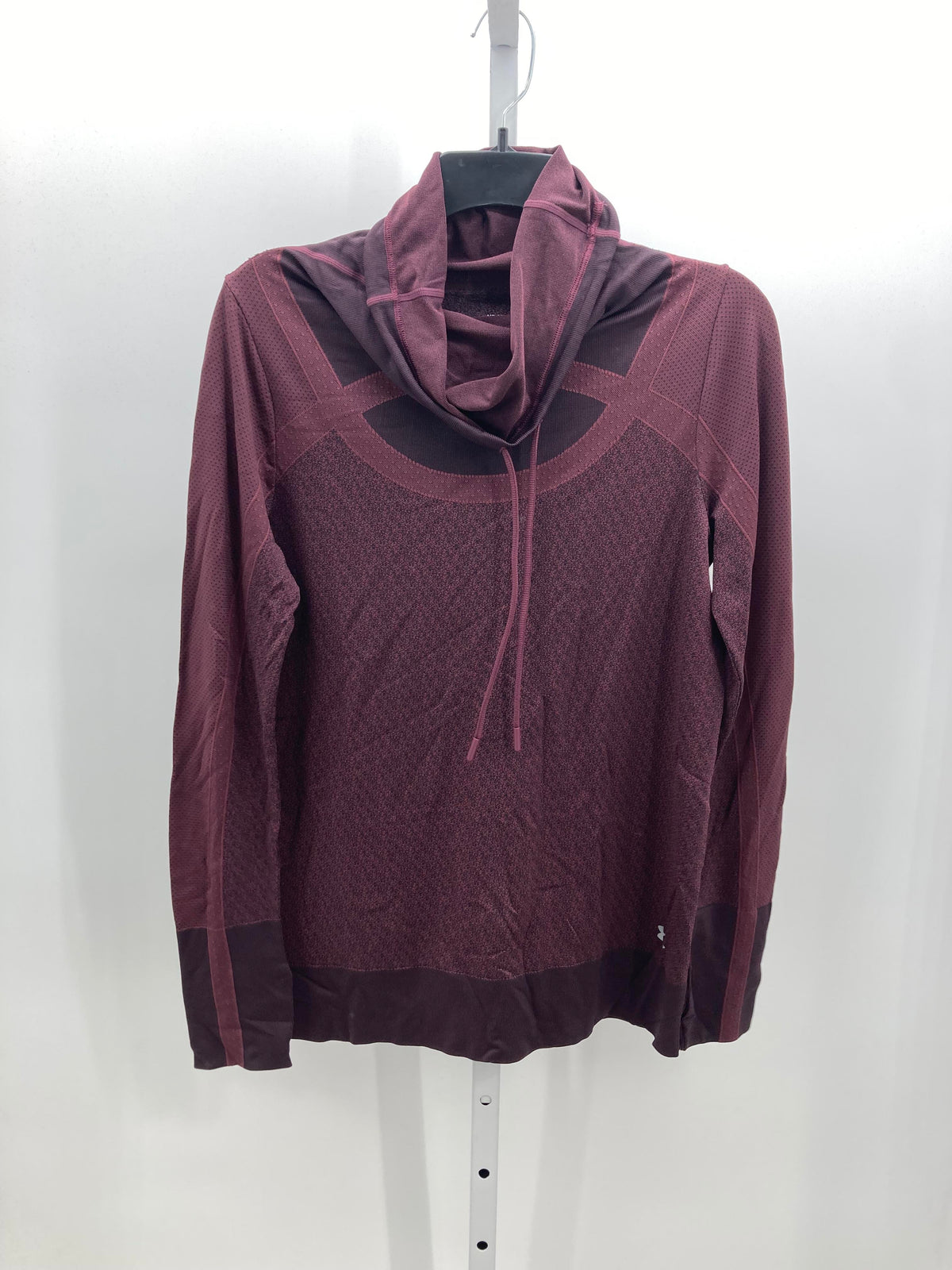 Under Armour Size Medium Misses Long Sleeve Shirt