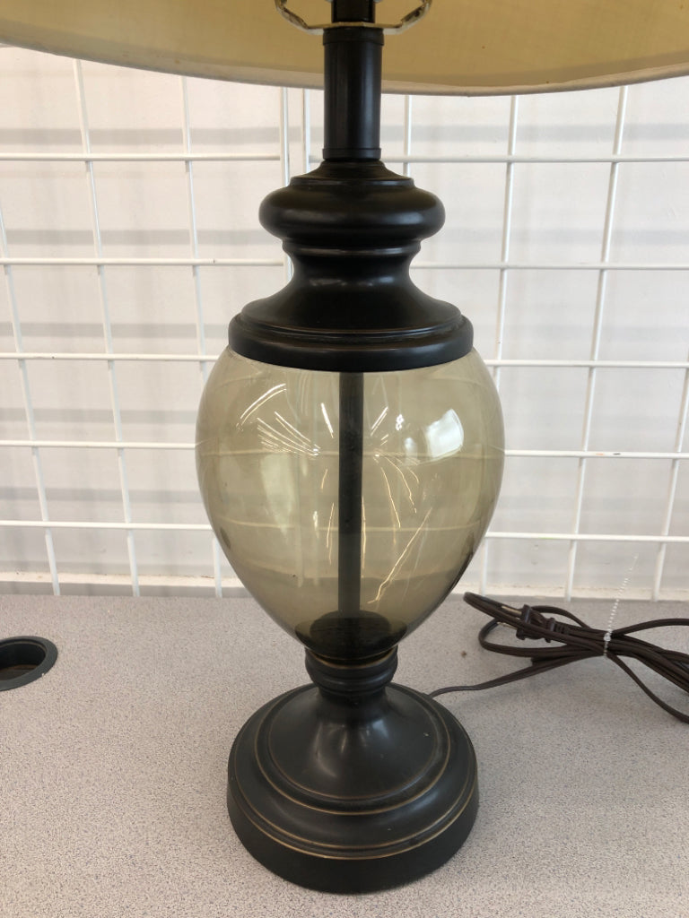 GLASS BULB METAL LAMP W/CREAM SHADE.