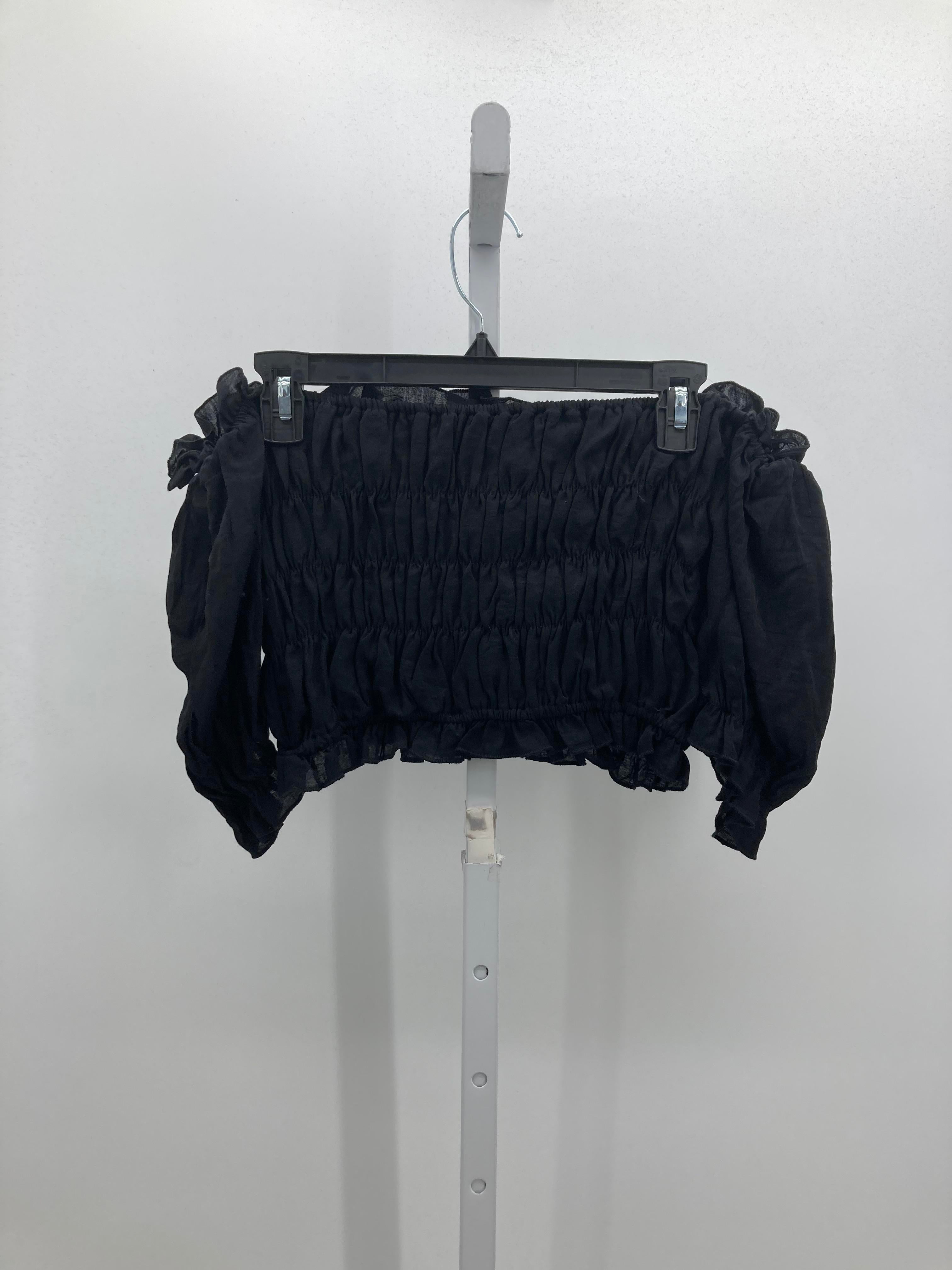 Size Large Juniors Short Sleeve Shirt