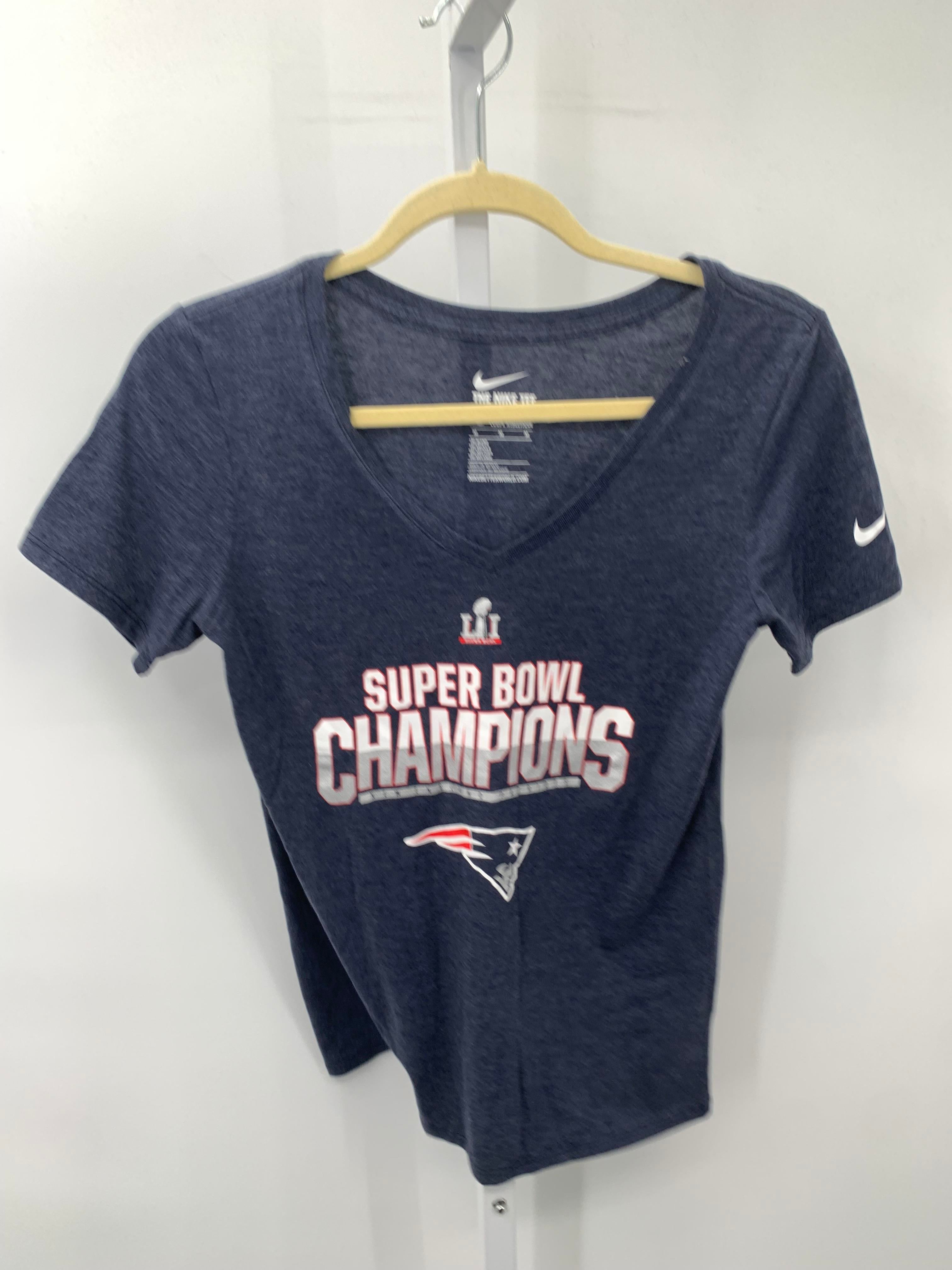 Nike Size Medium Misses Short Sleeve Shirt