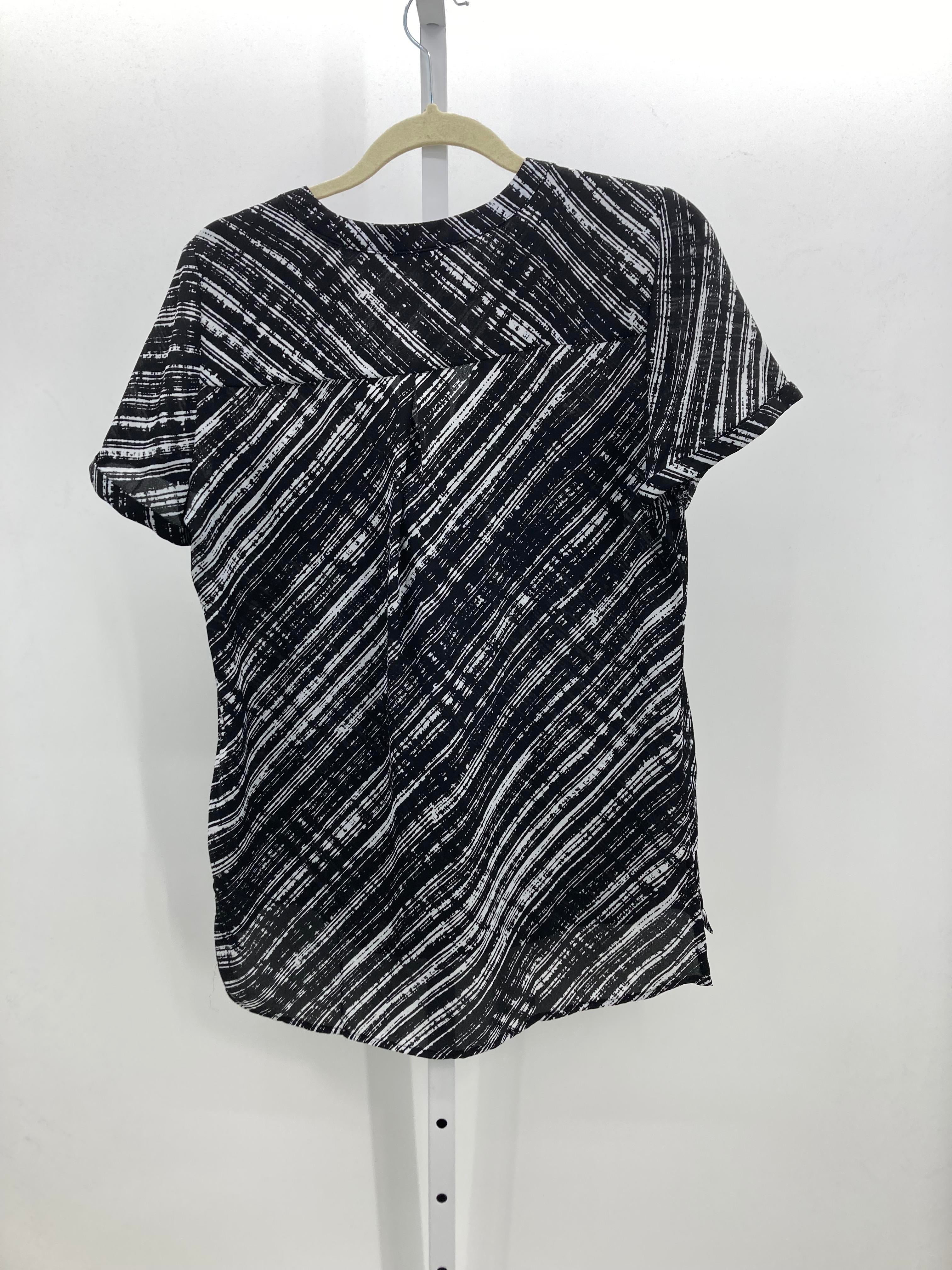 Apt. 9 Size Medium Misses Short Sleeve Shirt