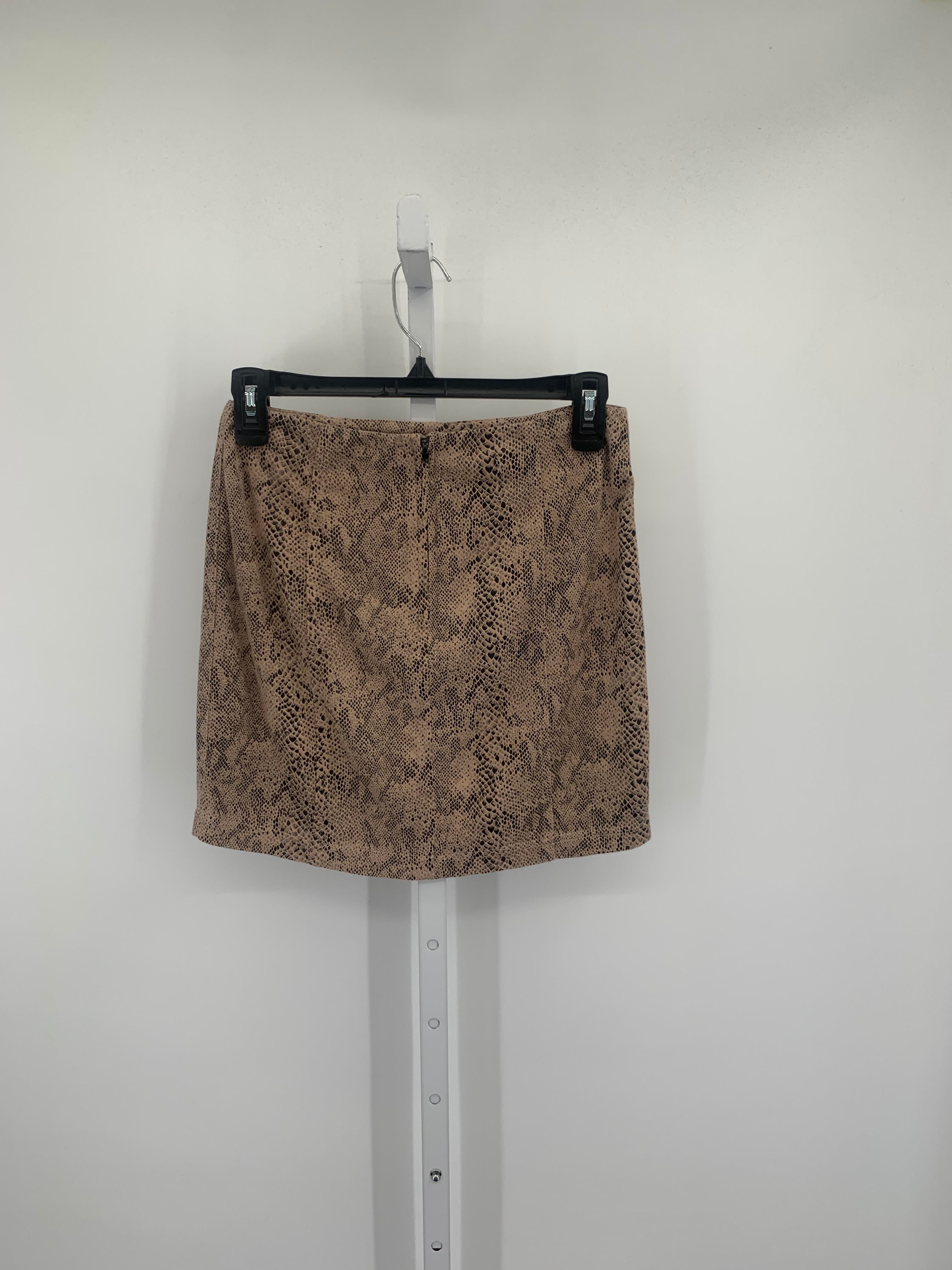 Size Medium Juniors Skirt