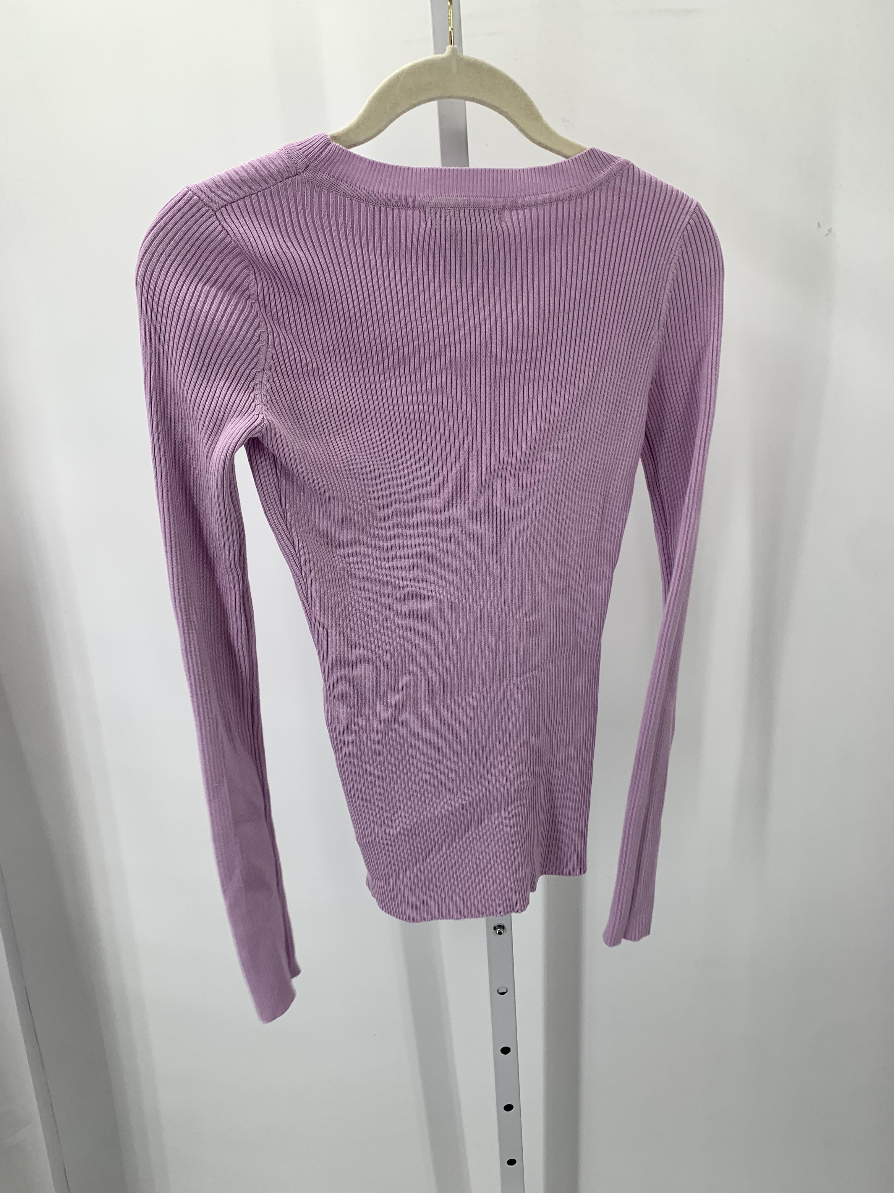 Size Medium Juniors Long Sleeve Sweater