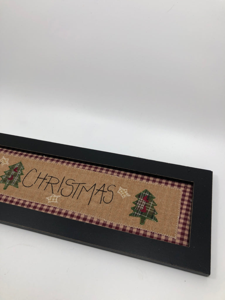 BLACK FRAME QUILTED WALL HANGING "MERRY CHRISTMAS".