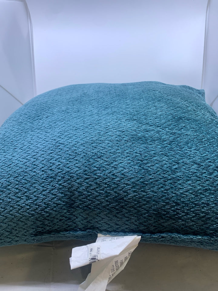 TEAL SQUARE PILLOW.