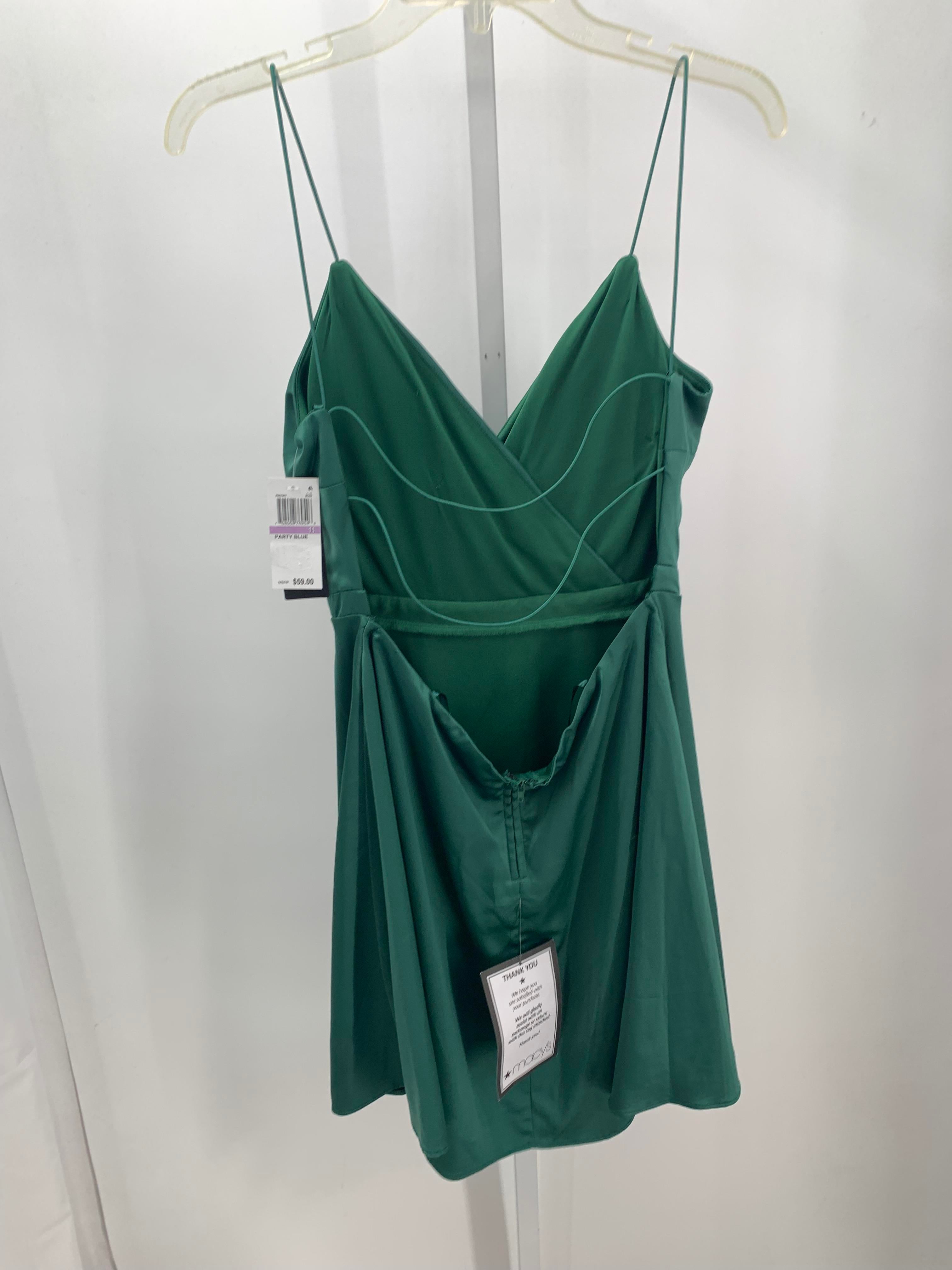 City Studio Size 11 Juniors Sleeveless Dress