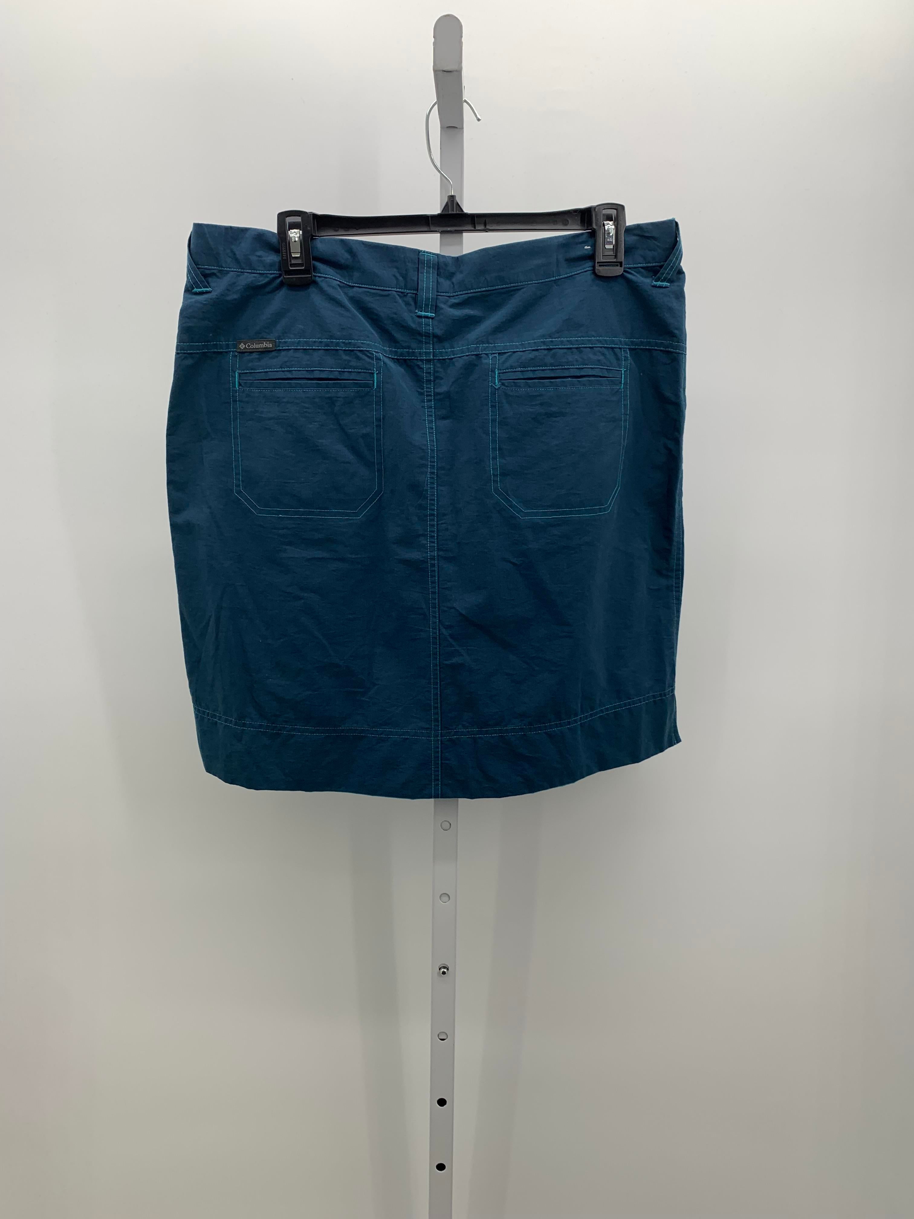 Columbia Size Medium Misses Skirt