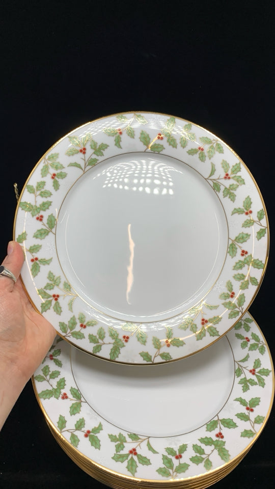 HOLLY & BERRY CHRISTMAS DISH SET SRV FOR 8- NORITAKE.
