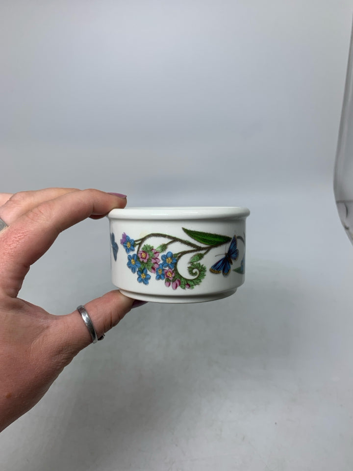 SHALLOW SMALL BOWL W/ BLUE FLOWERS/BUTTERFLIES.