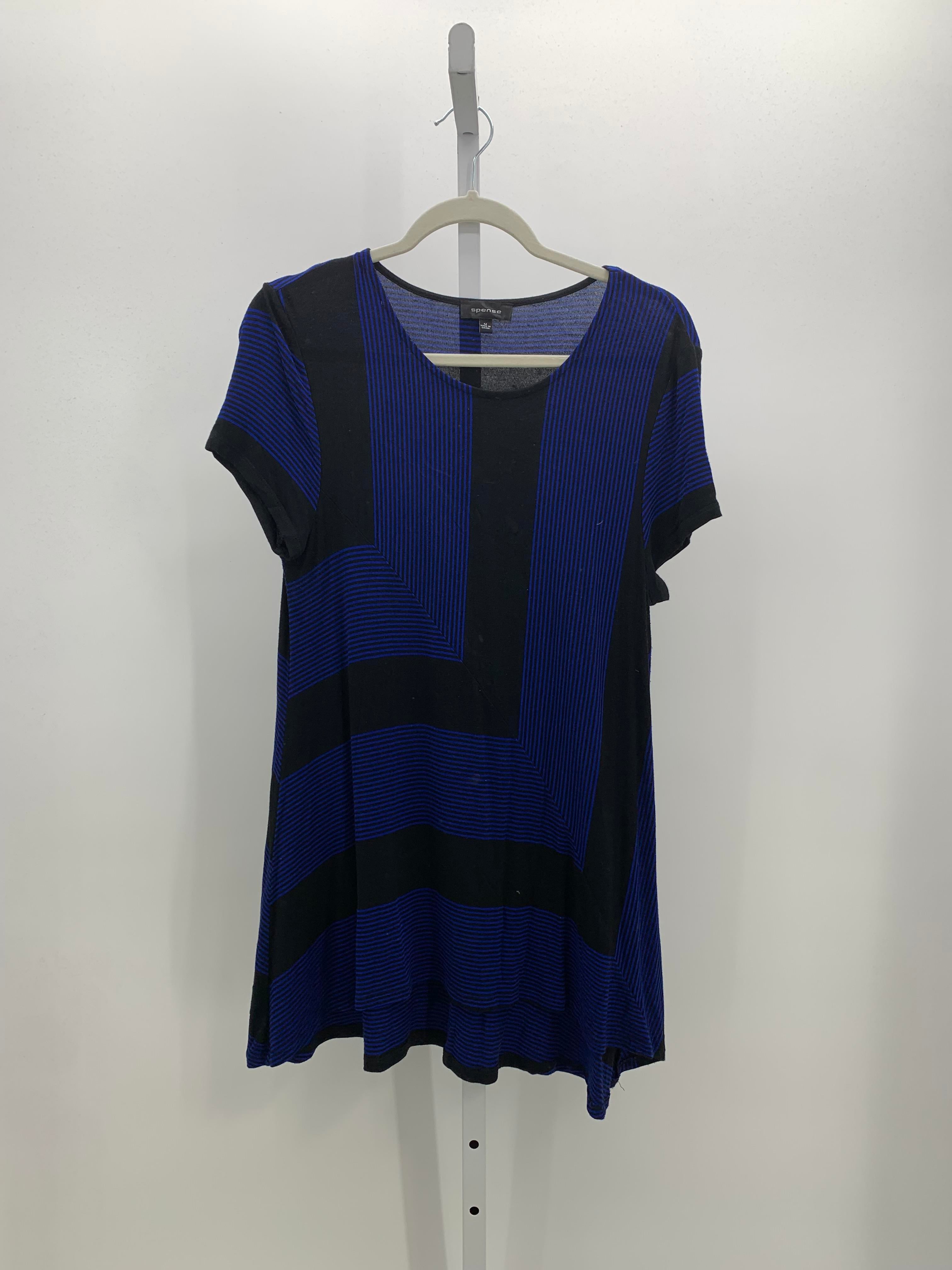 Spense Size Medium Misses Short Sleeve Shirt