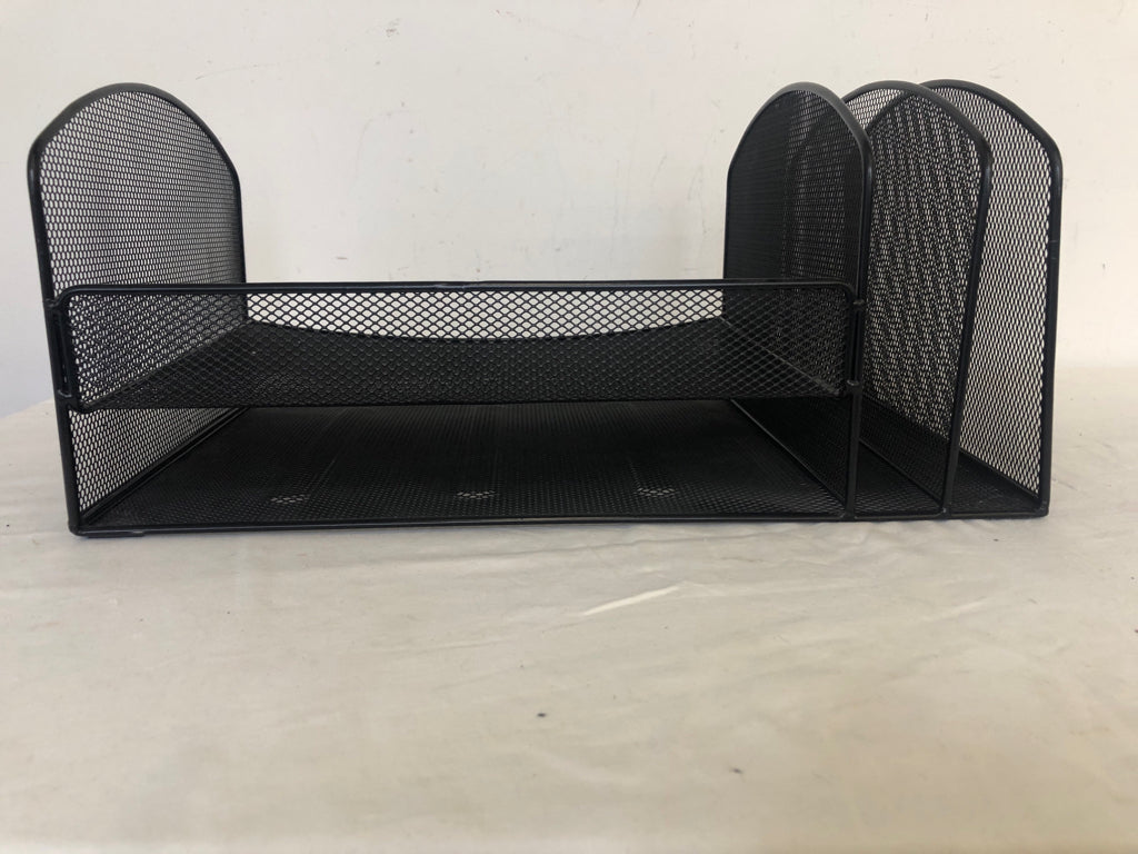 BLACK MESH DESK ORGANIZER.