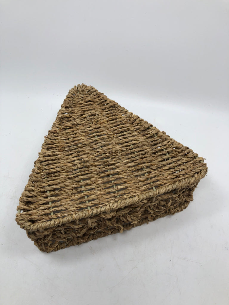 WOVEN TRIANGULAR BASKET.
