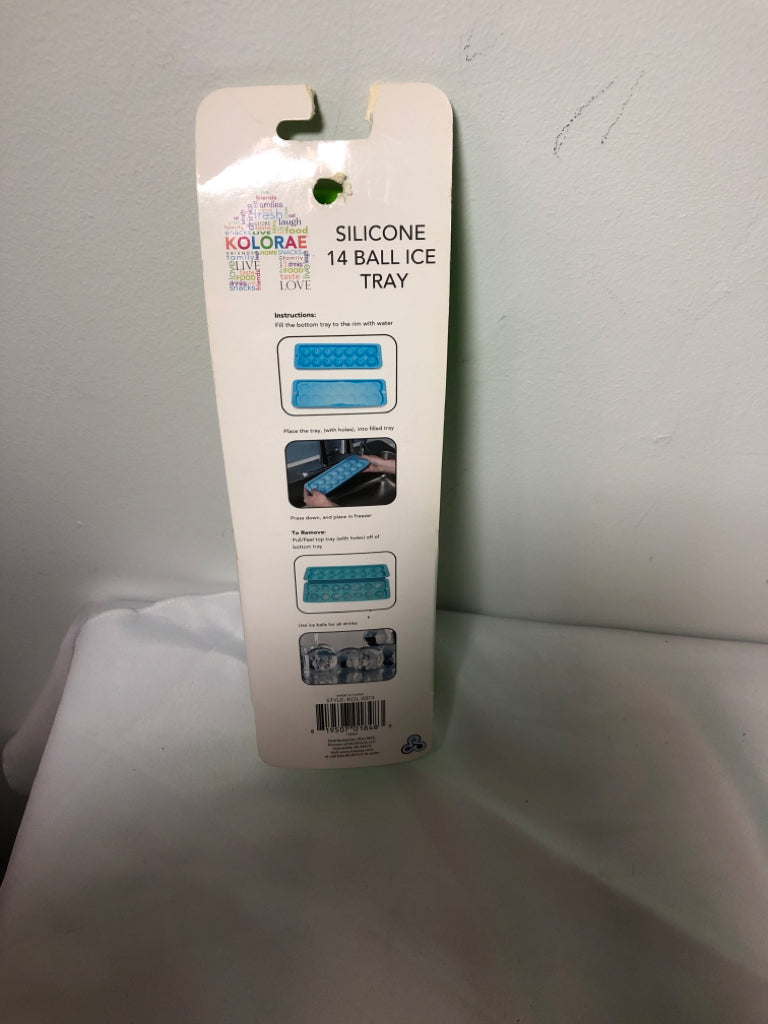 NIP ICE CUBE TRAY.