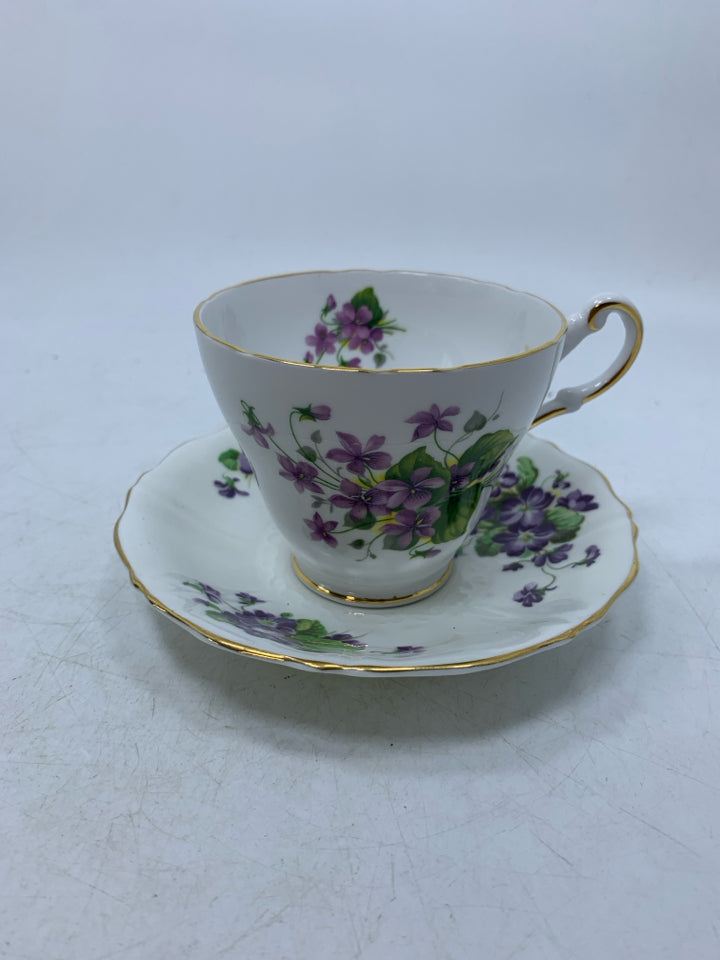 SMALL DARK PURPLE FLOWERS TEACUP SAUCER.