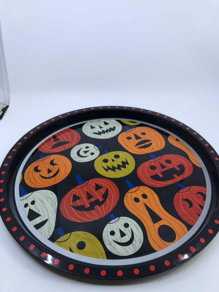 MELAMINE PUMPKIN TRAY.