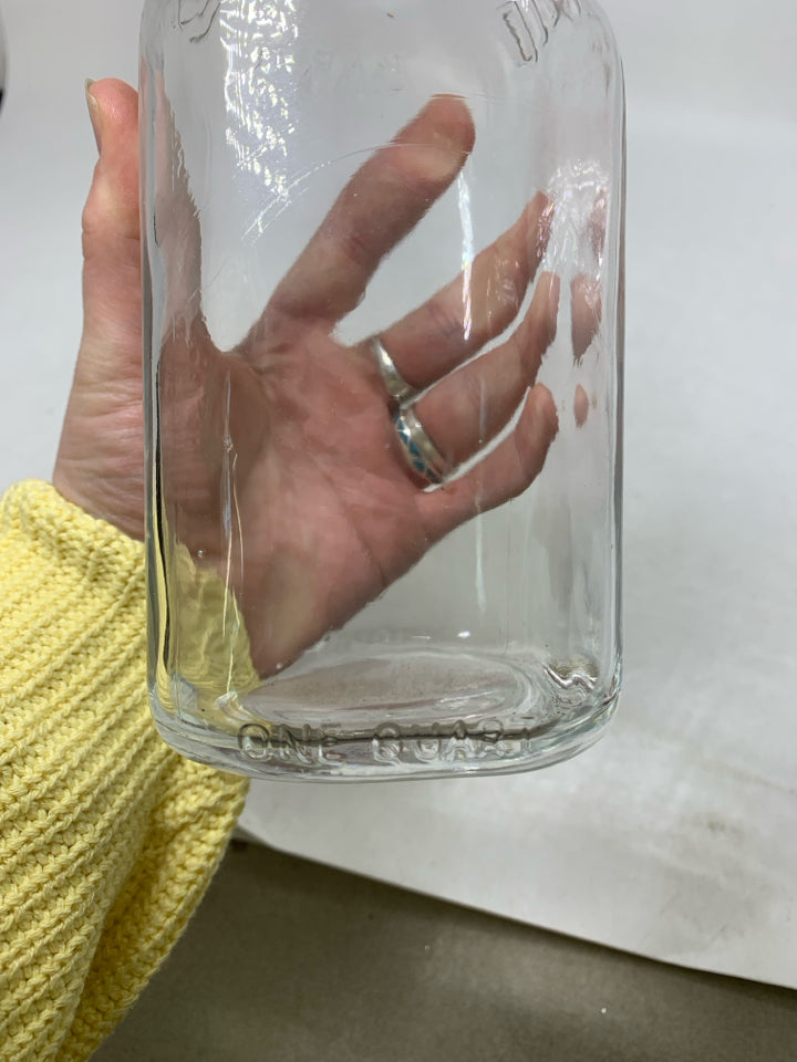 VTG BROOKFIELD BABY TOP QUART MILK BOTTLE.