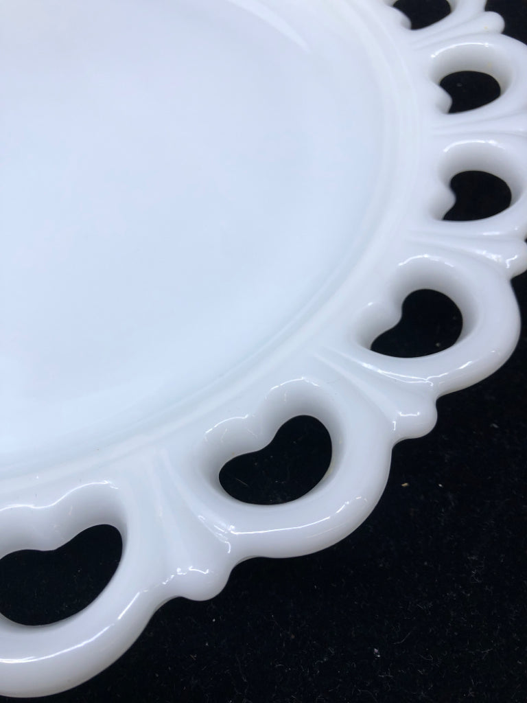 VTG ROUND MILK GLASS LACE EDGE PLATTER.
