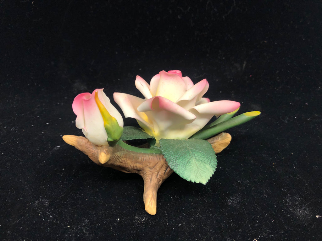 VTG CERAMIC ROSE FIGURE.