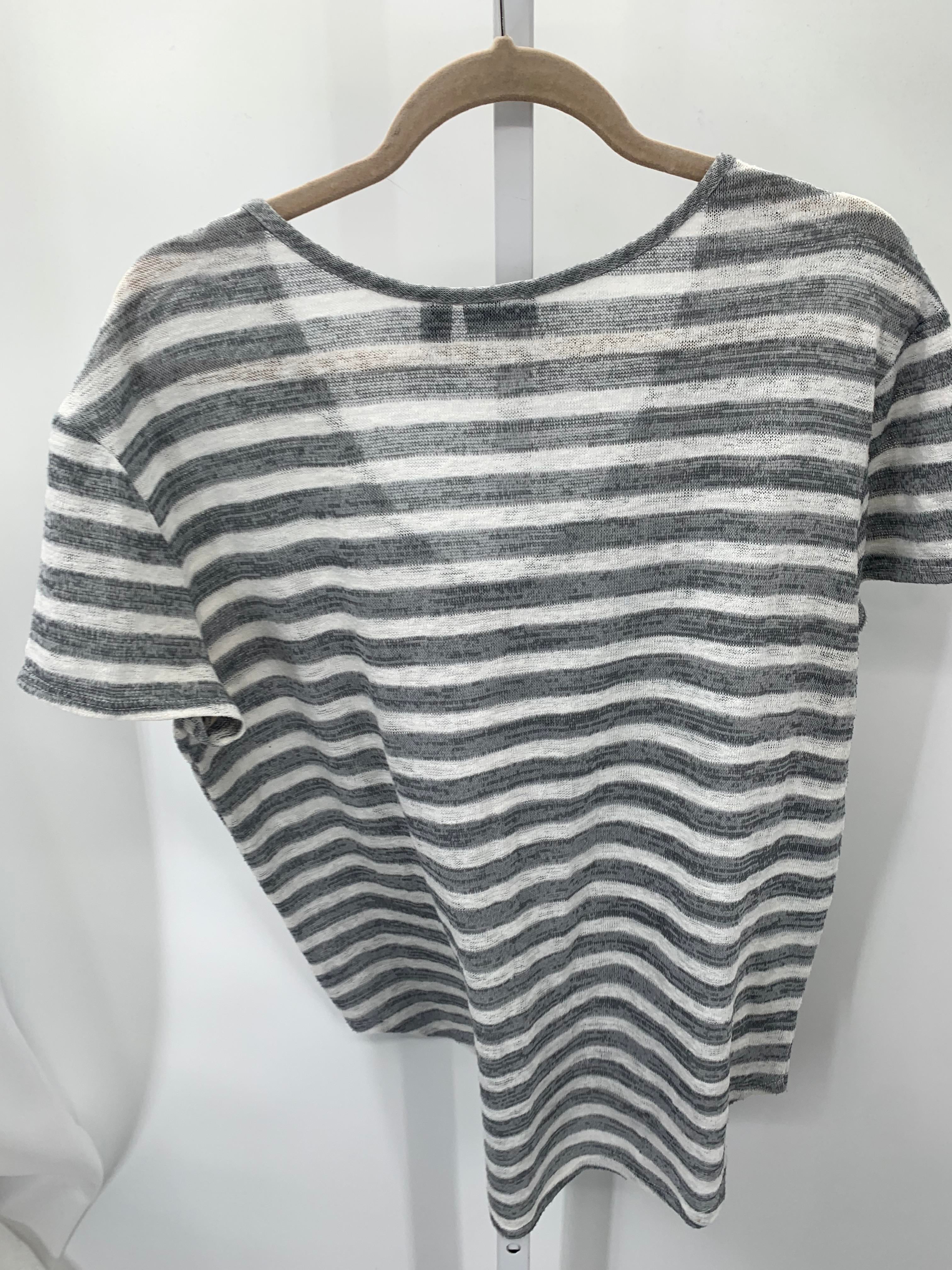 A.N.A. Size X Large Petite Petite Short Sleeve Shirt