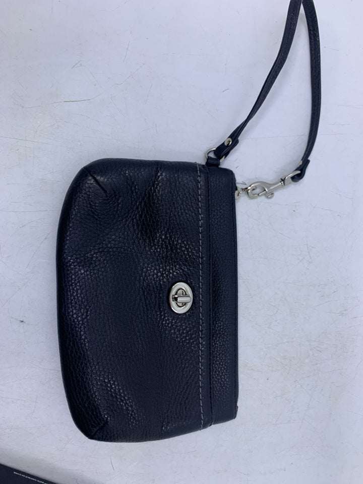Coach Zip Turnlock Wristlet *No Charm Tag/Minor Interior Mark