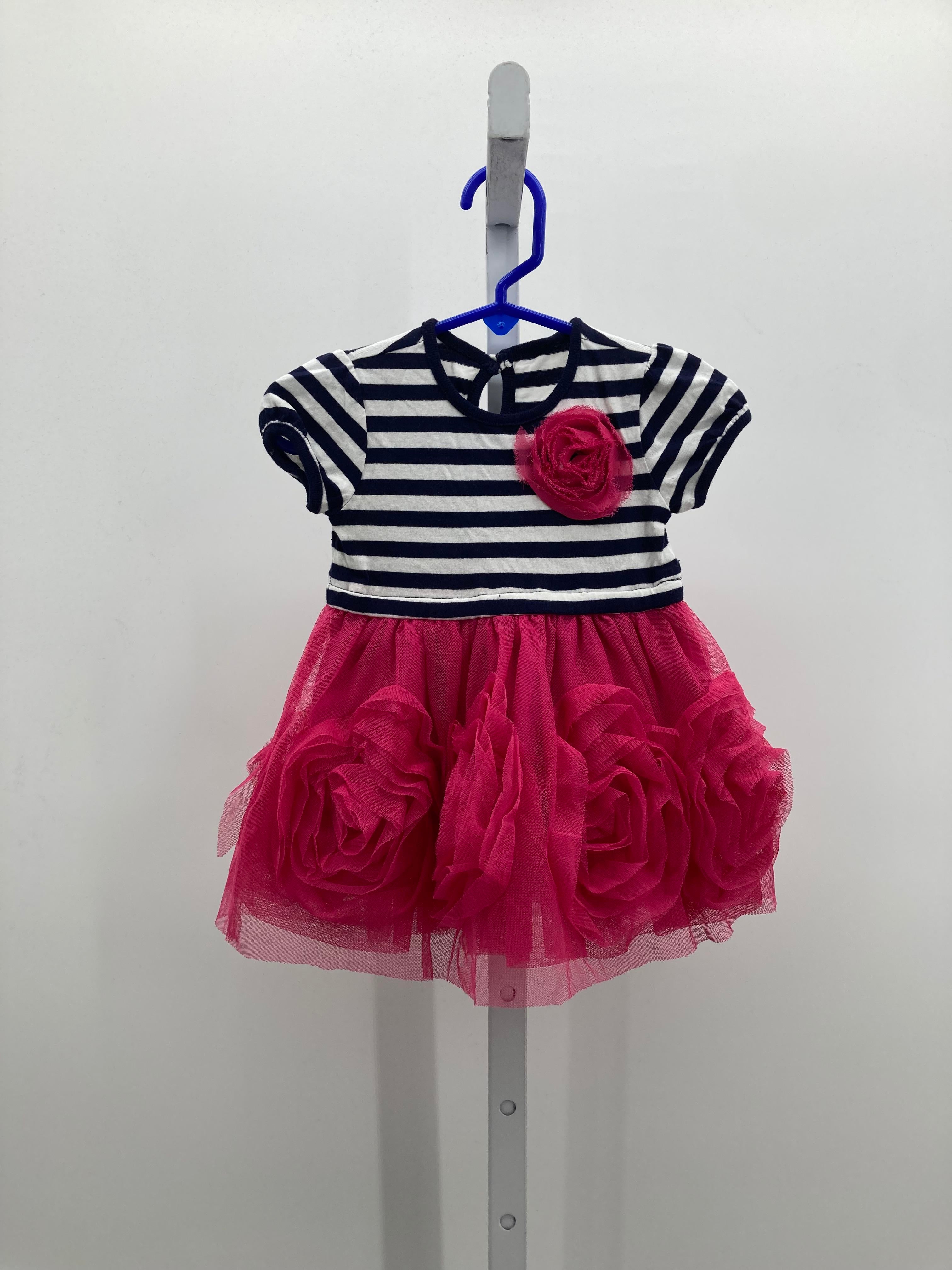 Children's Place Size 6-9 mon Girls Short Sleeve Dress