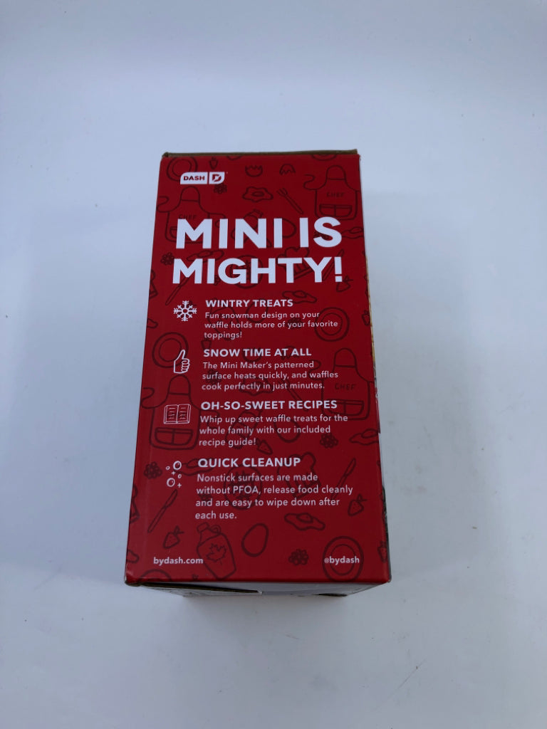 NIB SNOWMAN MINI WAFFLE MAKER.