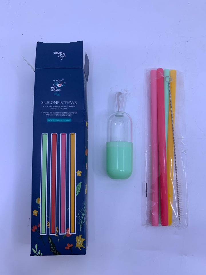 NIB 4 PK SILICONE STRAWS.