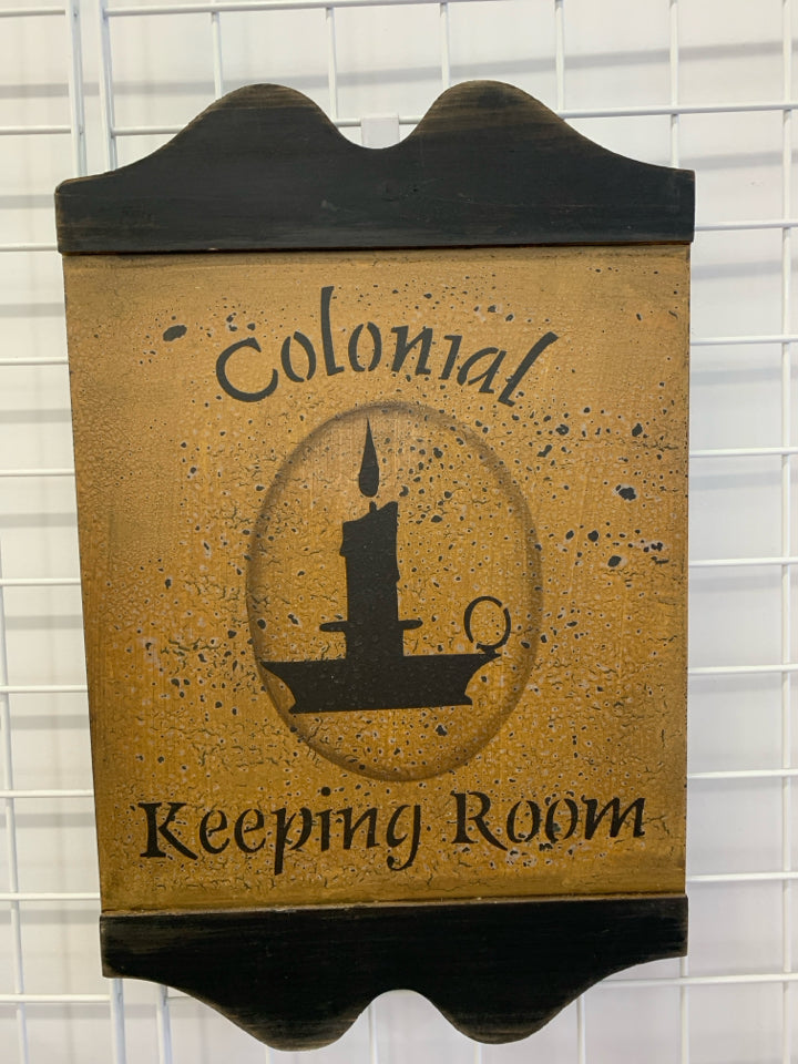 COLONIAL KEEPING ROOM WOOD WALL HANGING.