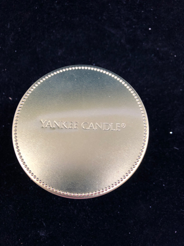 YANKEE MERRY MOJITO CANDLE.