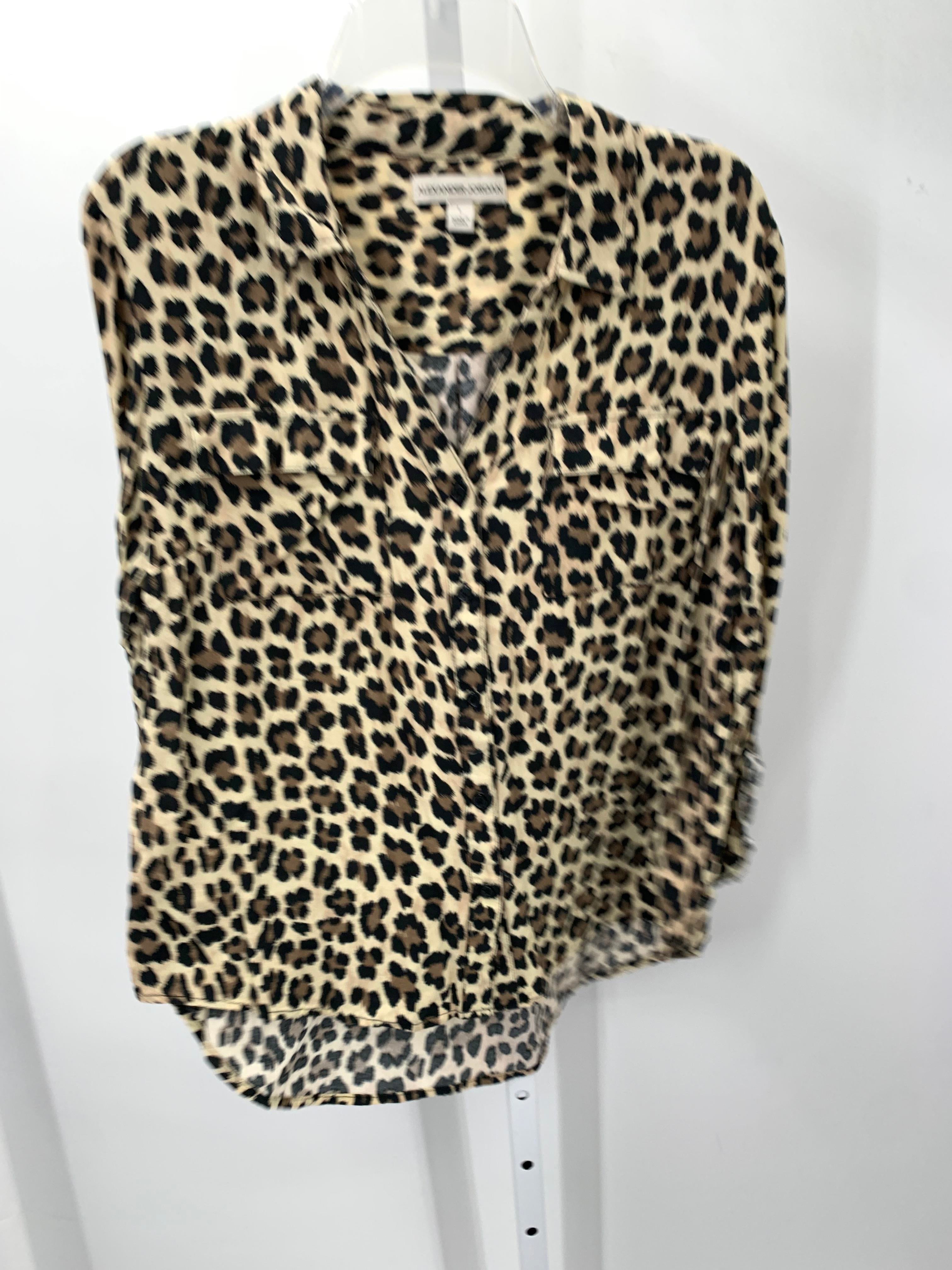 Size Large Misses 3/4 Sleeve Shirt