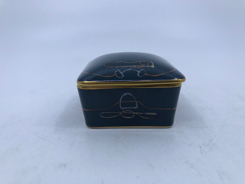 VTG DARK GREEN SQUARE TRINKET BOX-FINE CHINA.