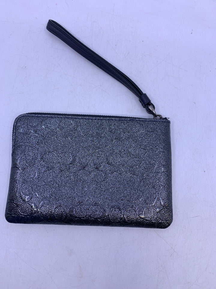 Coach Signature Corner Zip Wristlet Charcoal/Black Antique Nickel